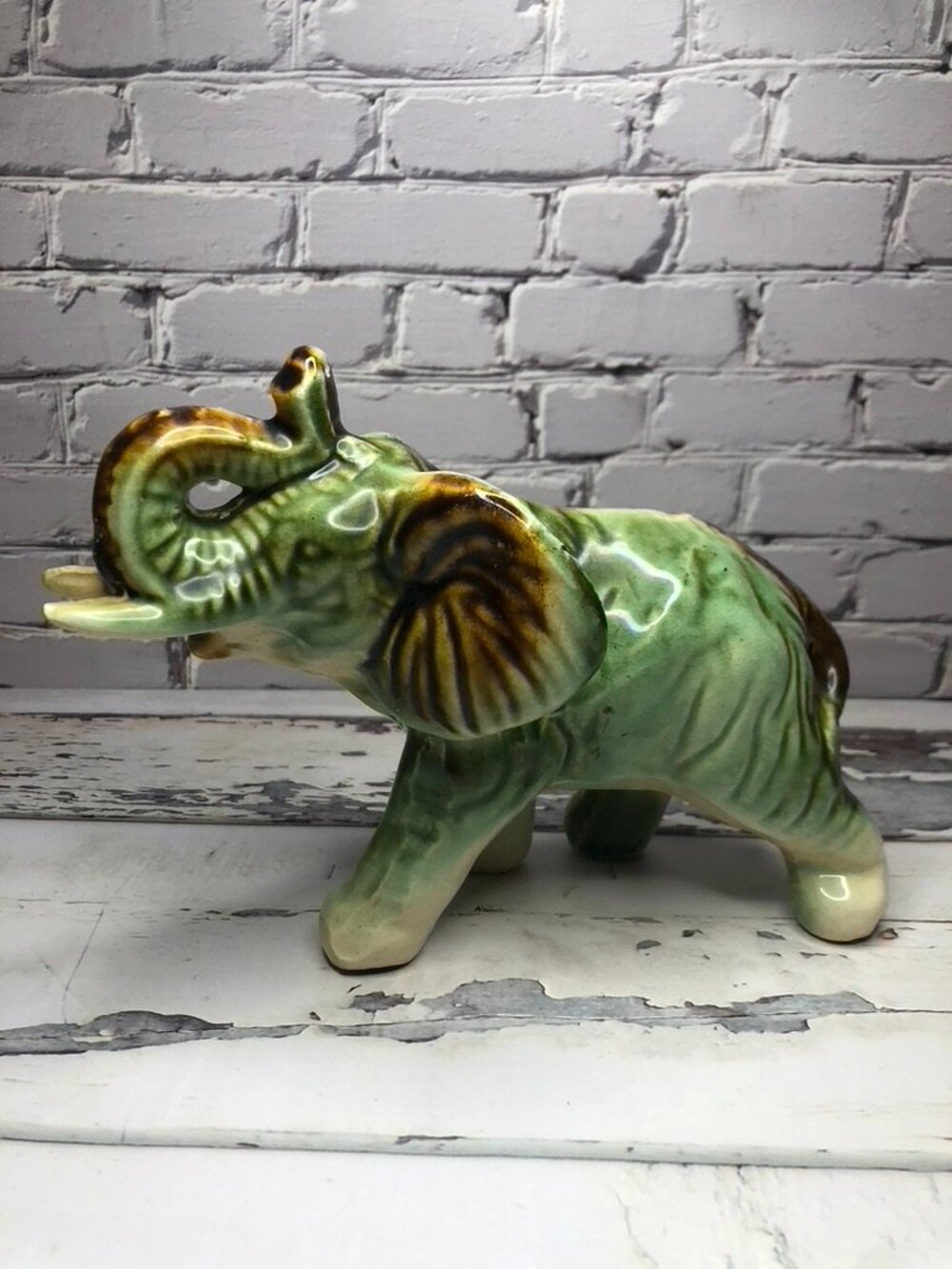 Vintage MCM 1960’s Lucky Elephant Ceramic Figurine Emerald Collectable Statue